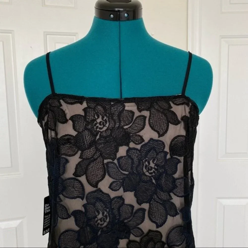 Express Black Embroidered Floral Mini Dress Womens Size Medium Tan Lining - Picture 3 of 16